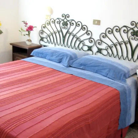 Hotel Doria 2*